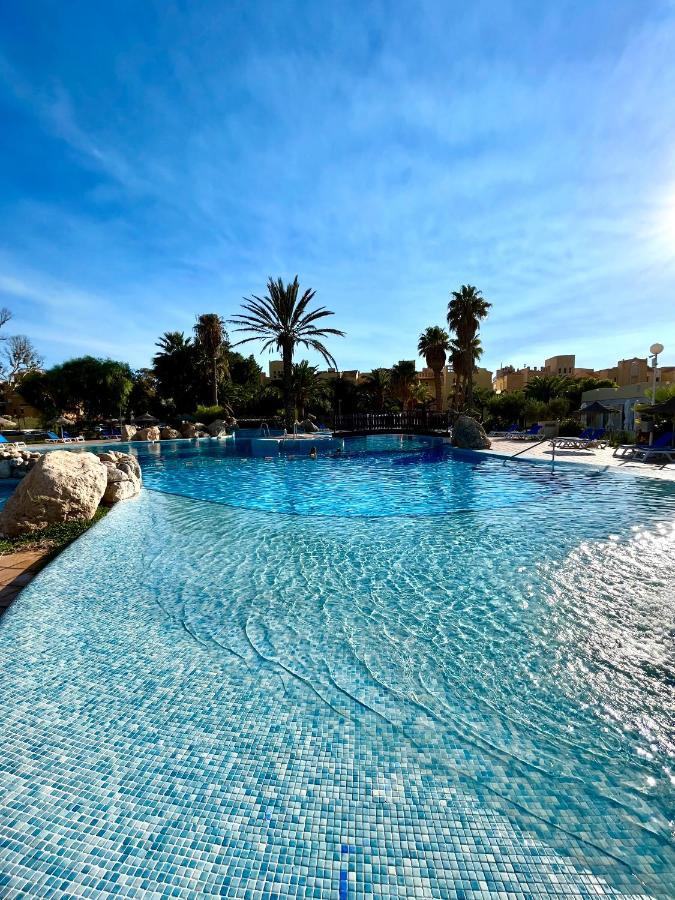 Apartamentos Moguima Roquetas de Mar Exteriör bild