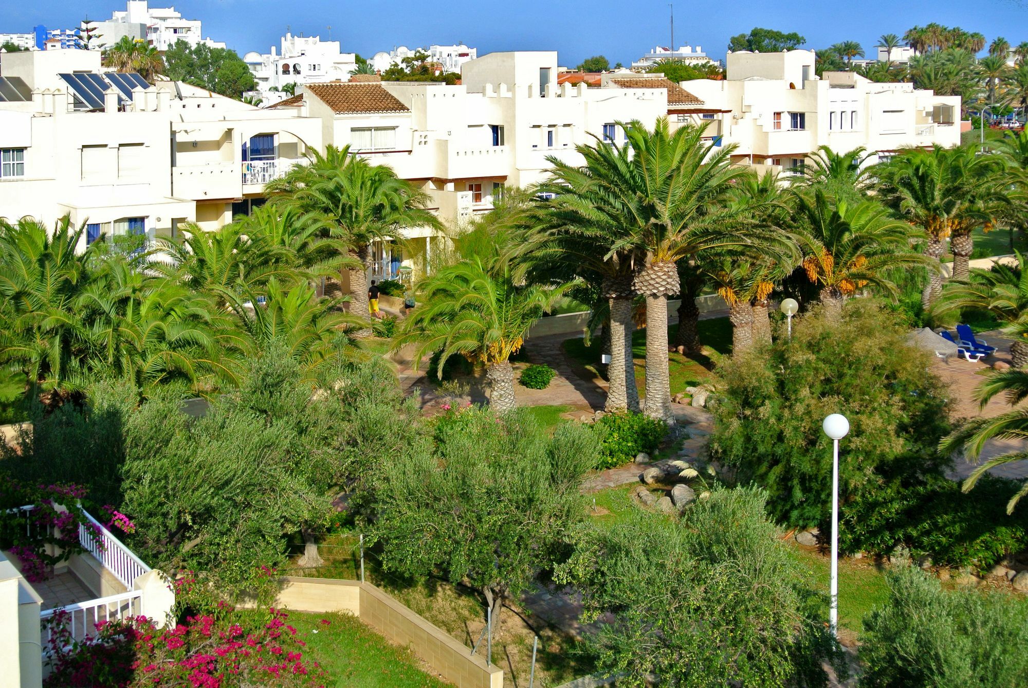 Apartamentos Moguima Roquetas de Mar Exteriör bild